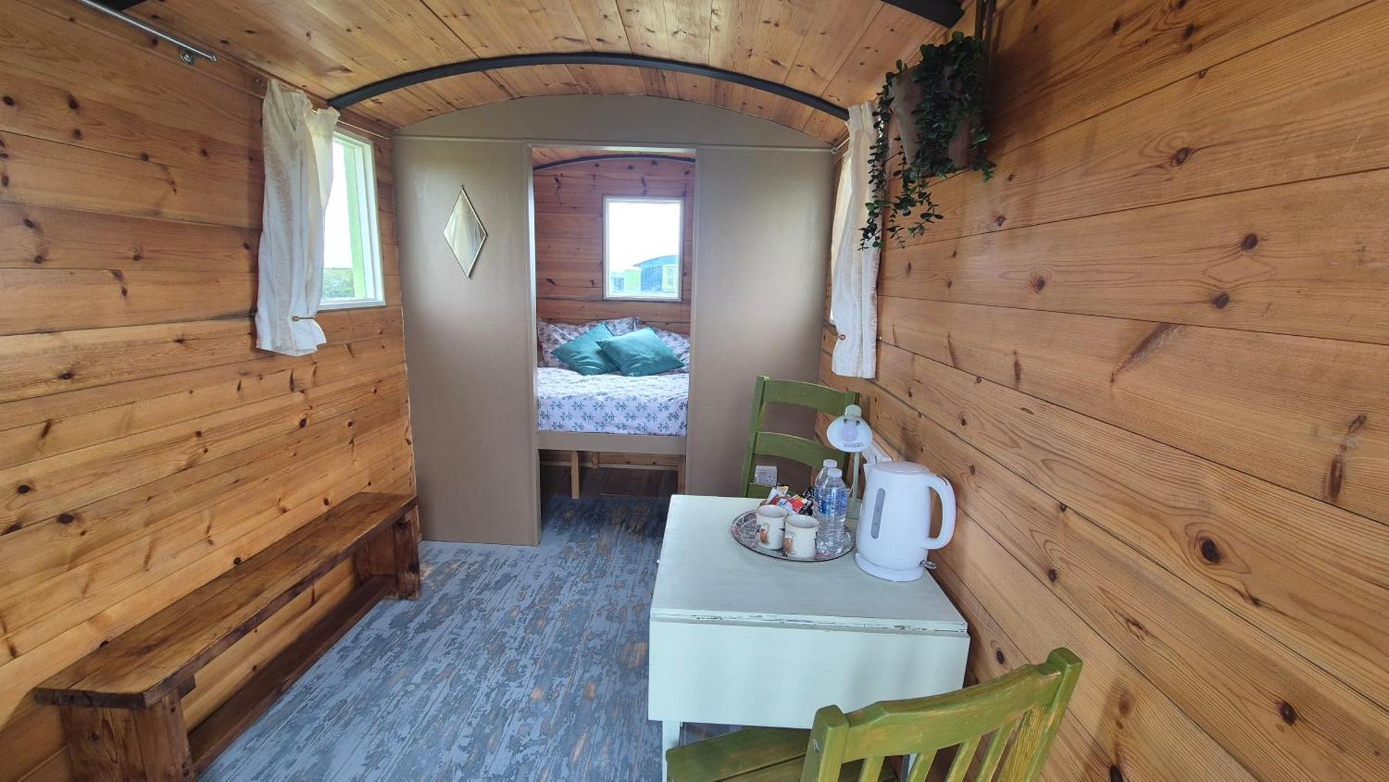 Coast Path Camping Saint Ishmaels  Eksteriør bilde