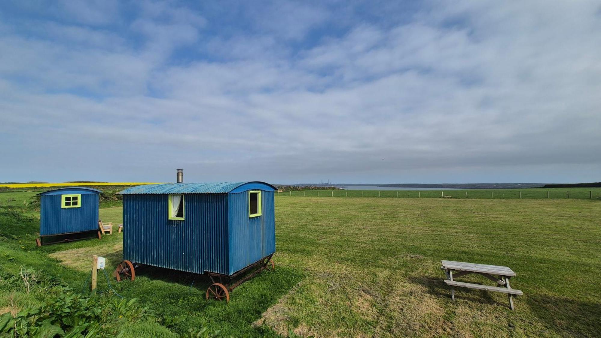 Coast Path Camping Saint Ishmaels  Eksteriør bilde