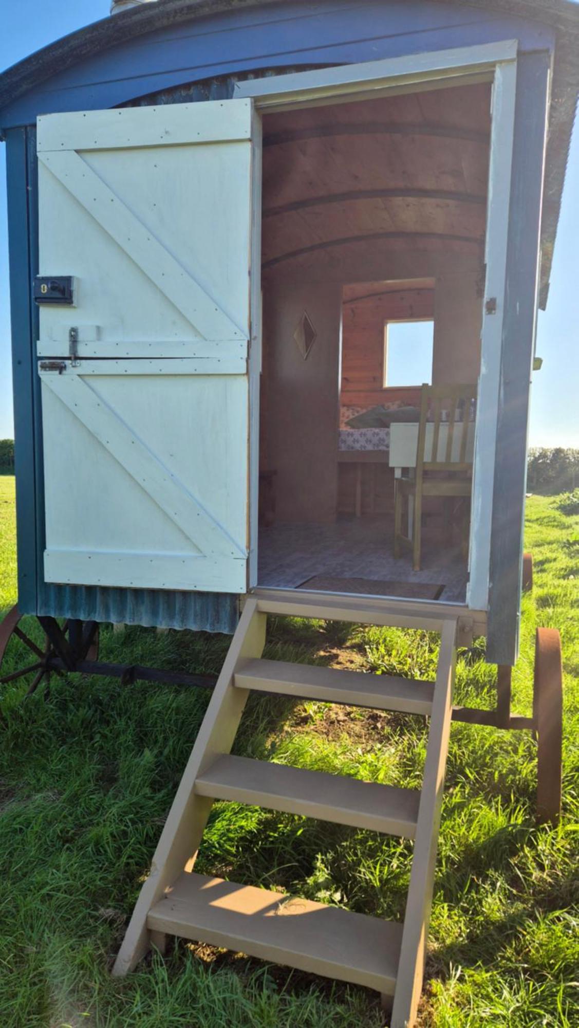 Coast Path Camping Saint Ishmaels  Eksteriør bilde